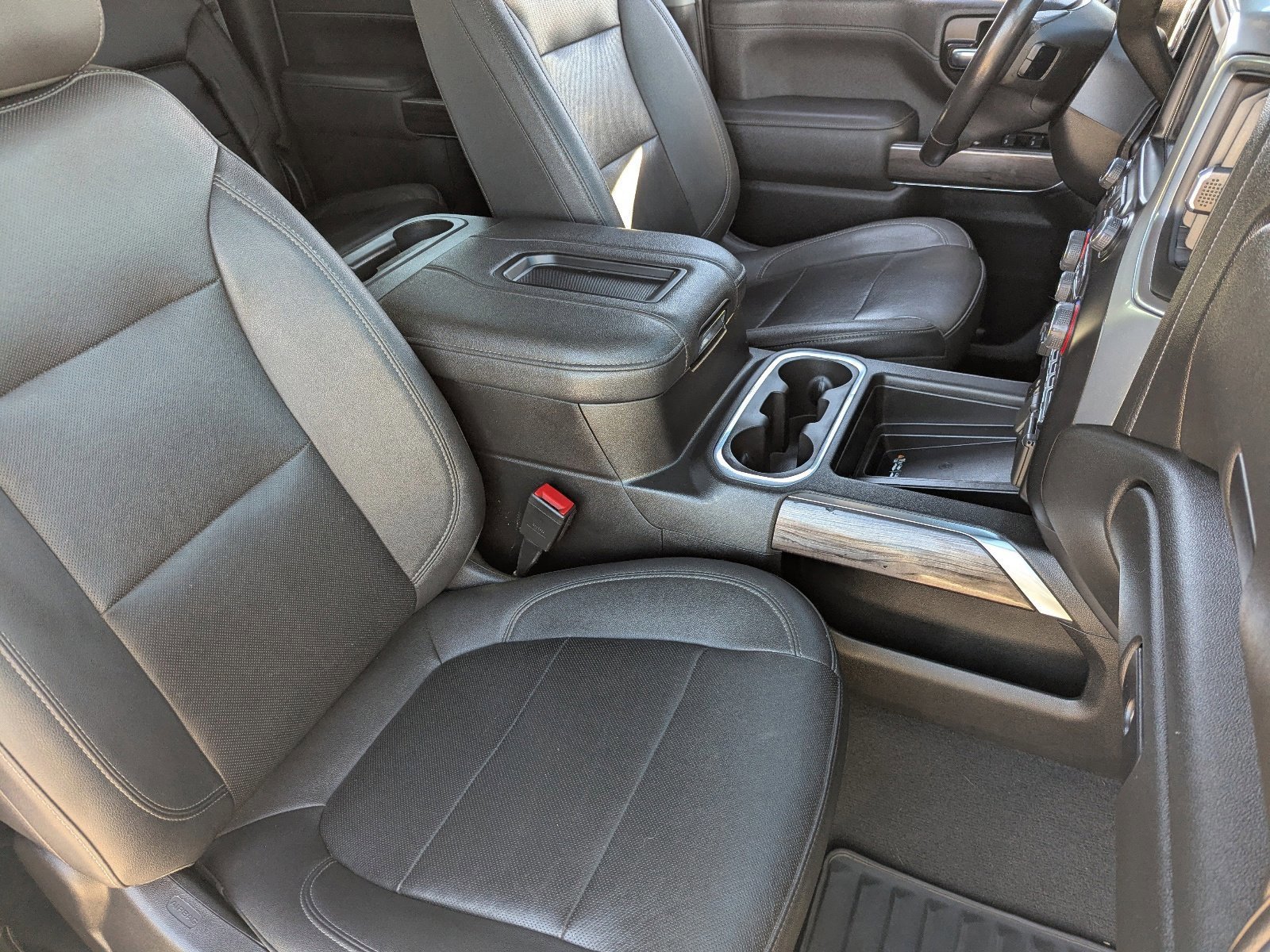 Used 2022 Chevrolet Silverado 3500 LTZ w/ LTZ Plus Package image 11