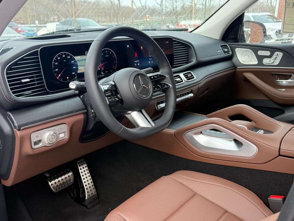 New 2025 Mercedes-Benz GLS 450 4MATIC image 13