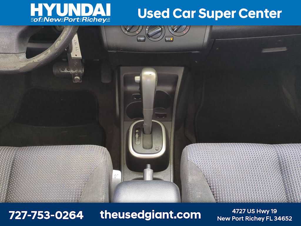 Used 2011 Nissan Versa Sedan FWD image 18