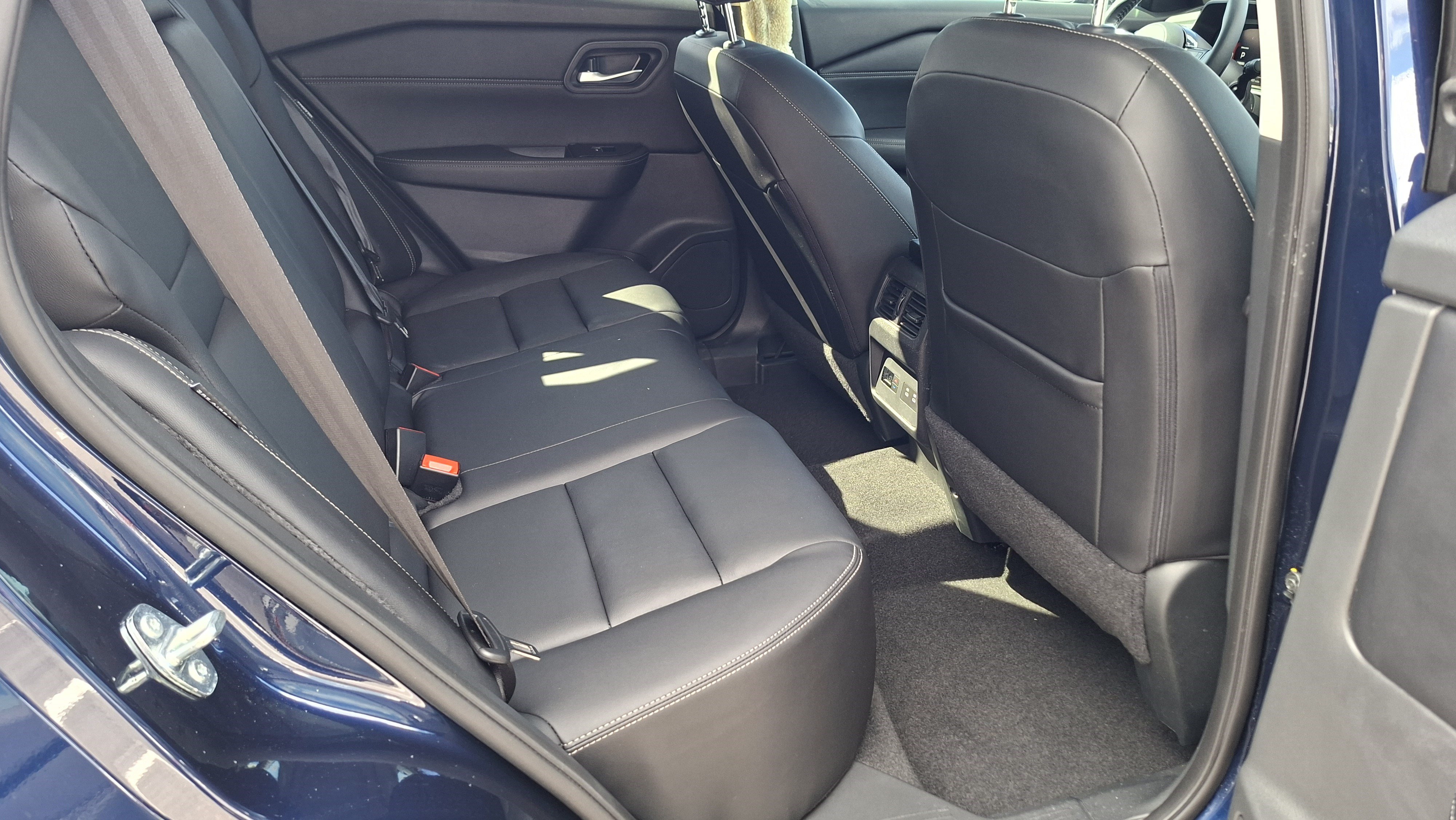 Certified 2024 Nissan Rogue SL w/ SL Premium Package FWD image 22