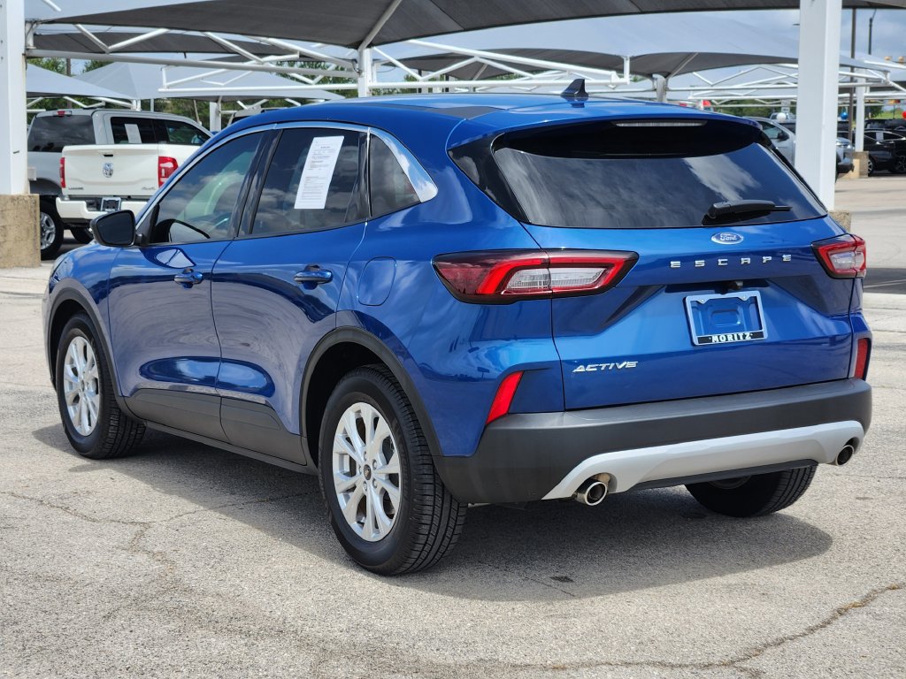 Used 2023 Ford Escape Active w/ Cold Weather Package FWD image 8