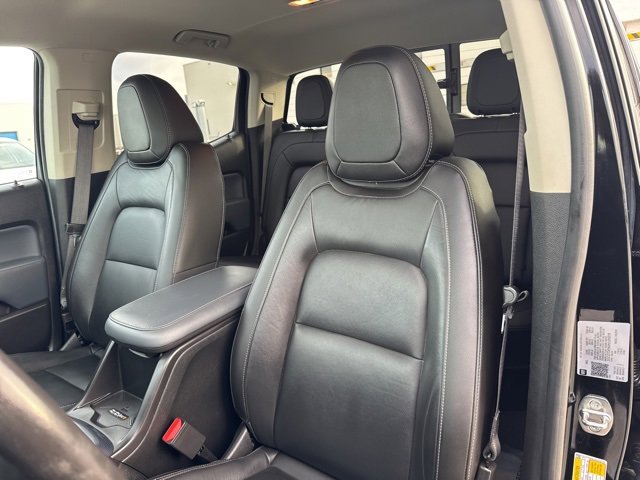 Used 2022 Chevrolet Colorado Z71 w/ Z71 Midnight Edition image 16