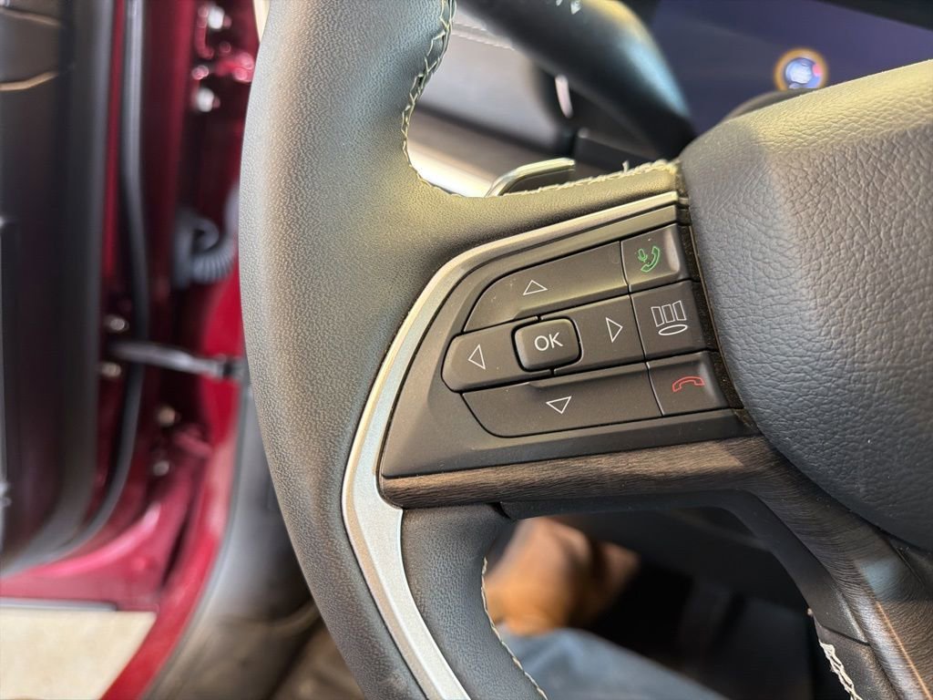 Used 2023 Jeep Grand Cherokee Limited w/ Luxury Tech Group II image 35