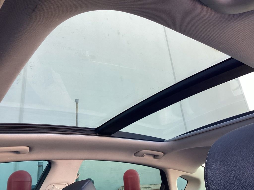 Used 2019 Kia Cadenza Technology image 4