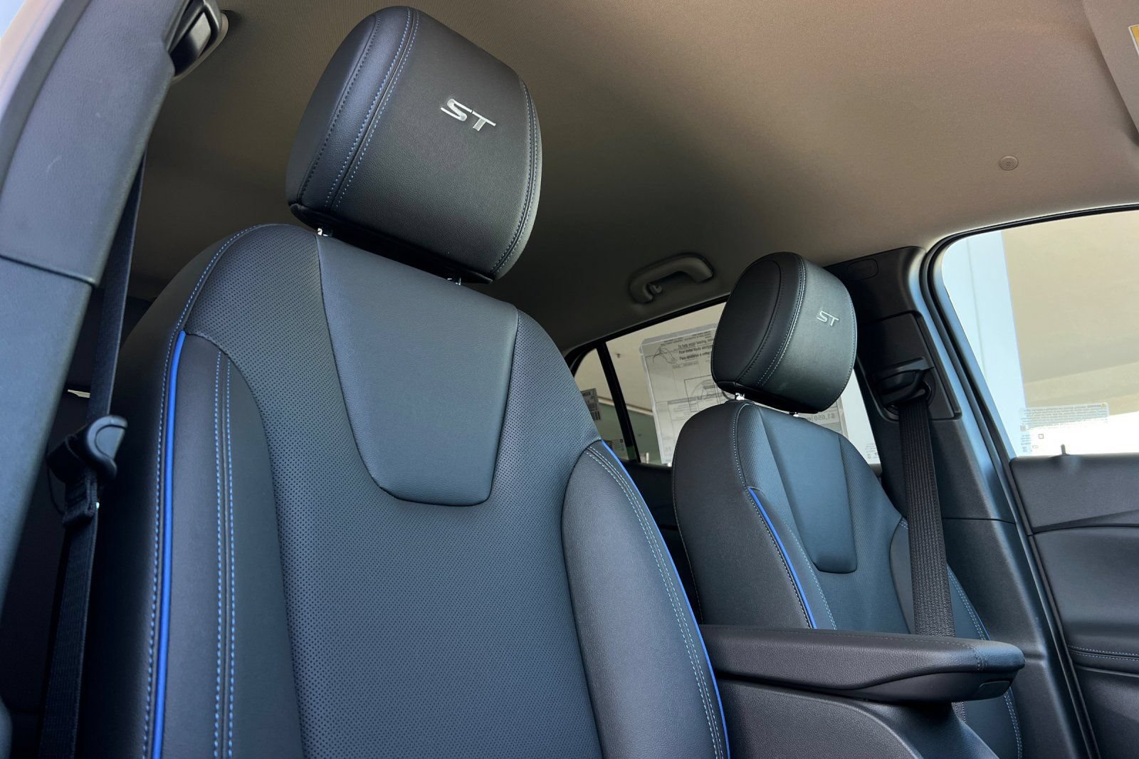 New 2026 Buick Encore GX Sport Touring FWD image 15