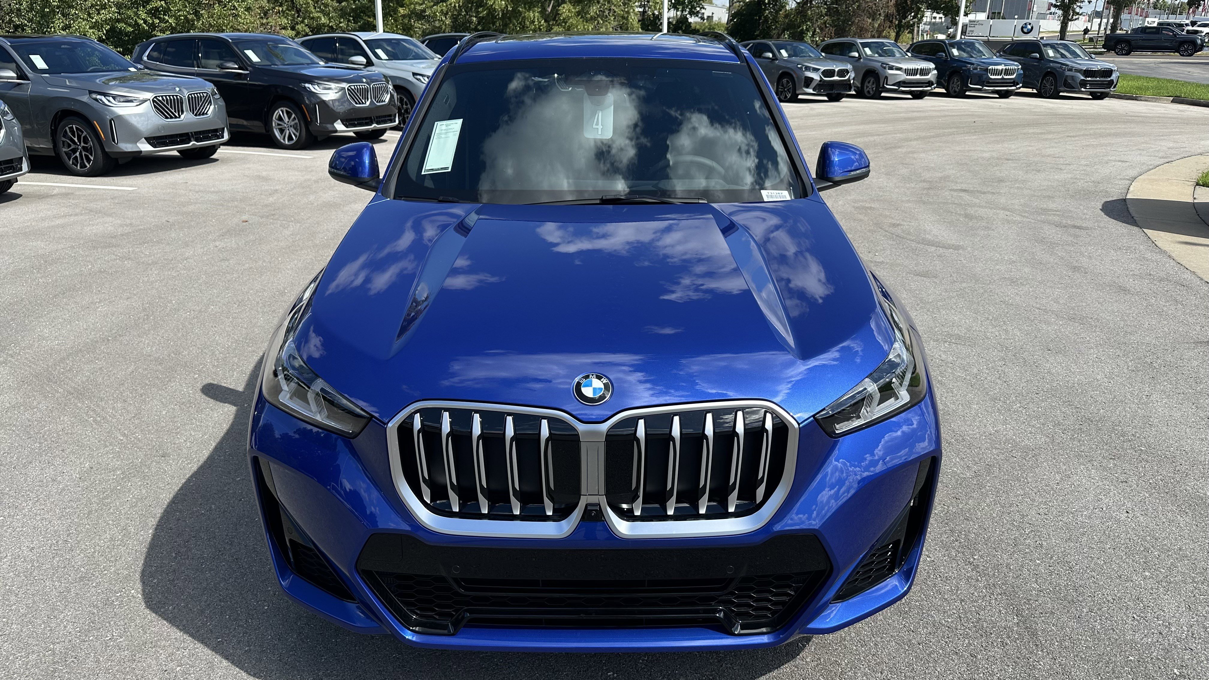 Used 2026 BMW X1 xDrive28i w/ Technology Package AWD/4WD image 3