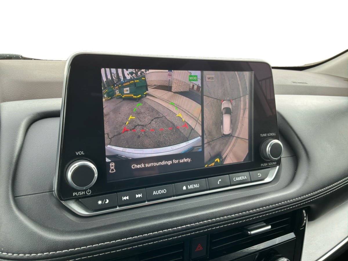 Used 2021 Nissan Rogue SV FWD image 13