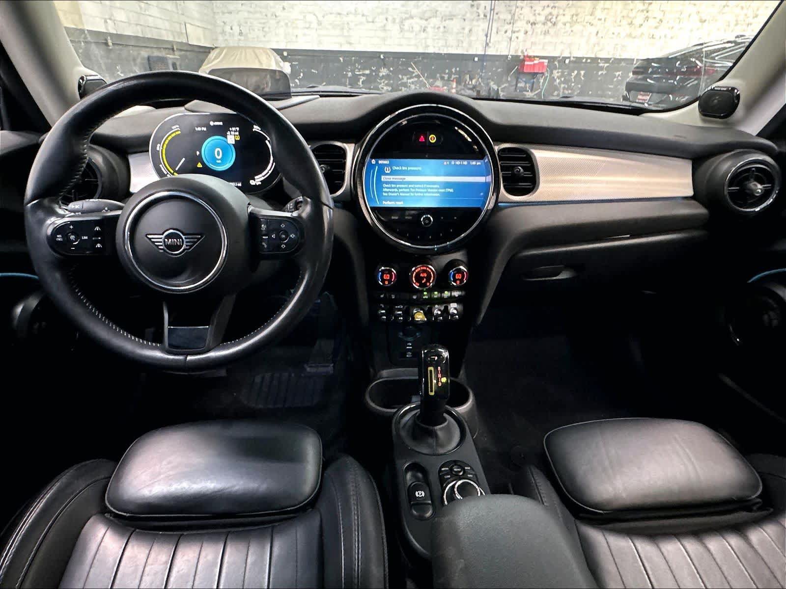 Used 2024 MINI Cooper SE FWD image 17