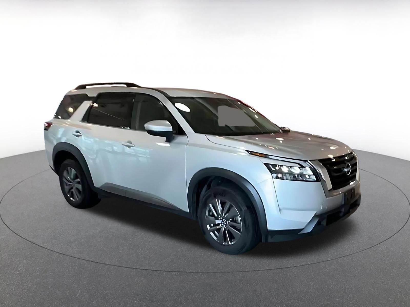 Used 2025 Nissan Pathfinder SV FWD video 2