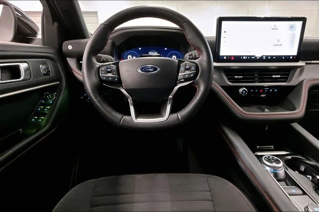 Used 2025 Ford Explorer ST-Line w/ Premium Package image 6