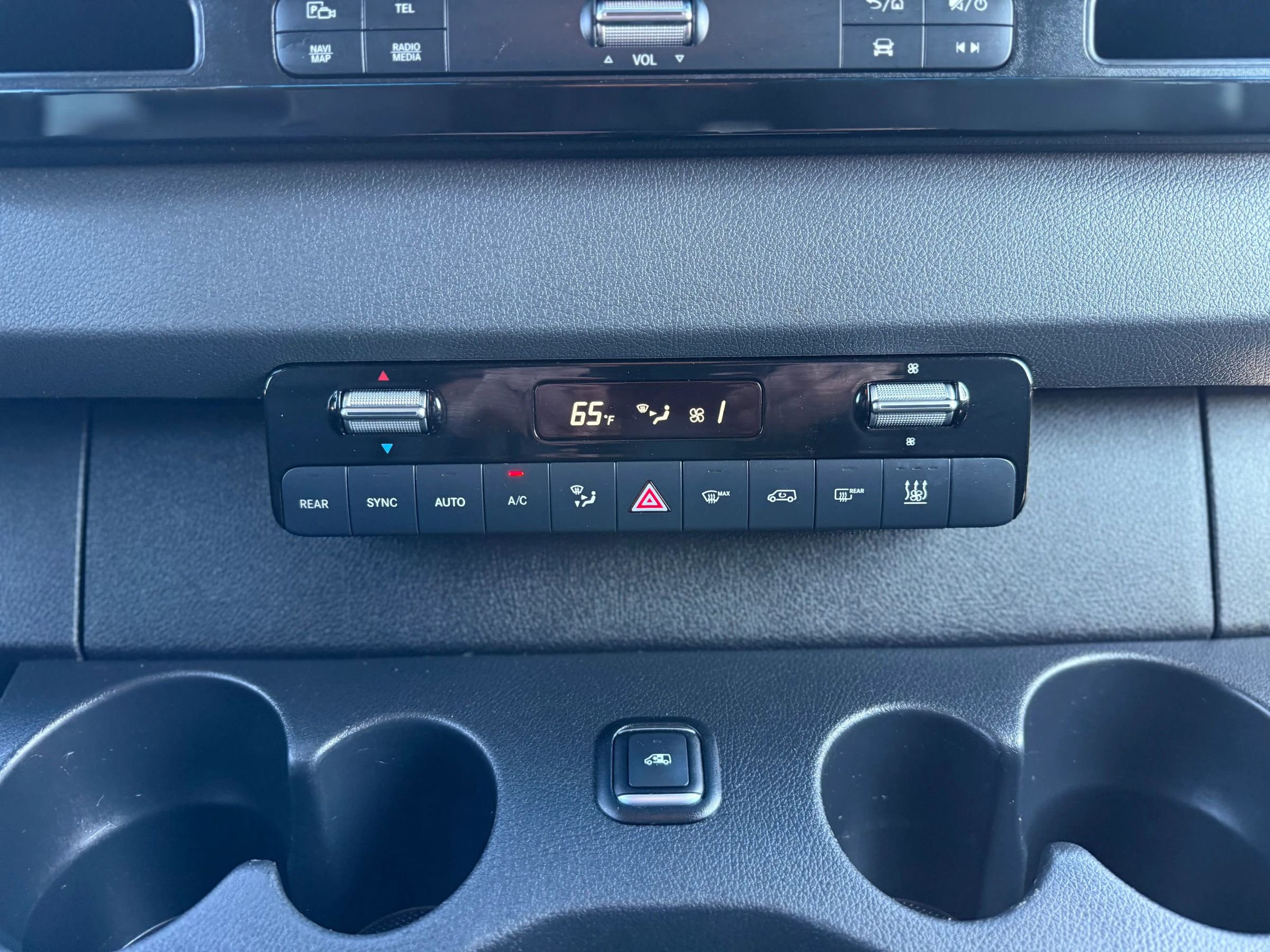 Used 2021 Mercedes-Benz Sprinter 2500 image 21