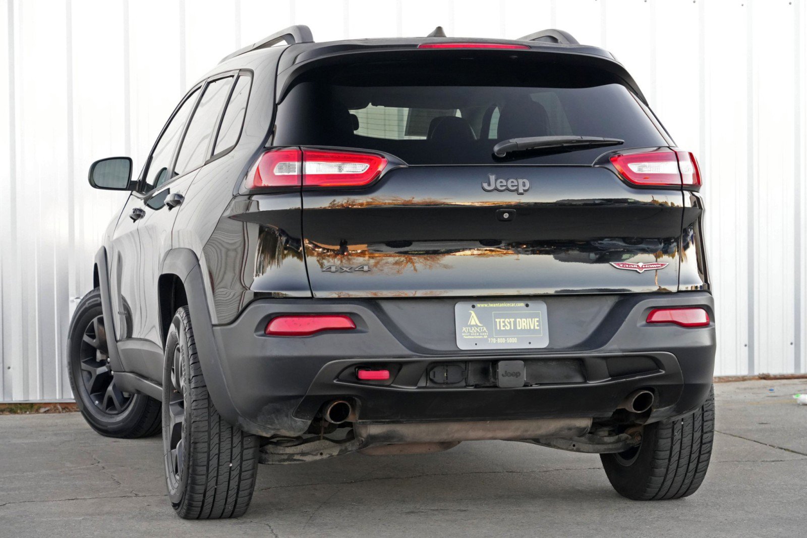 Used 2017 Jeep Cherokee Trailhawk w/ Cold Weather Group image 5