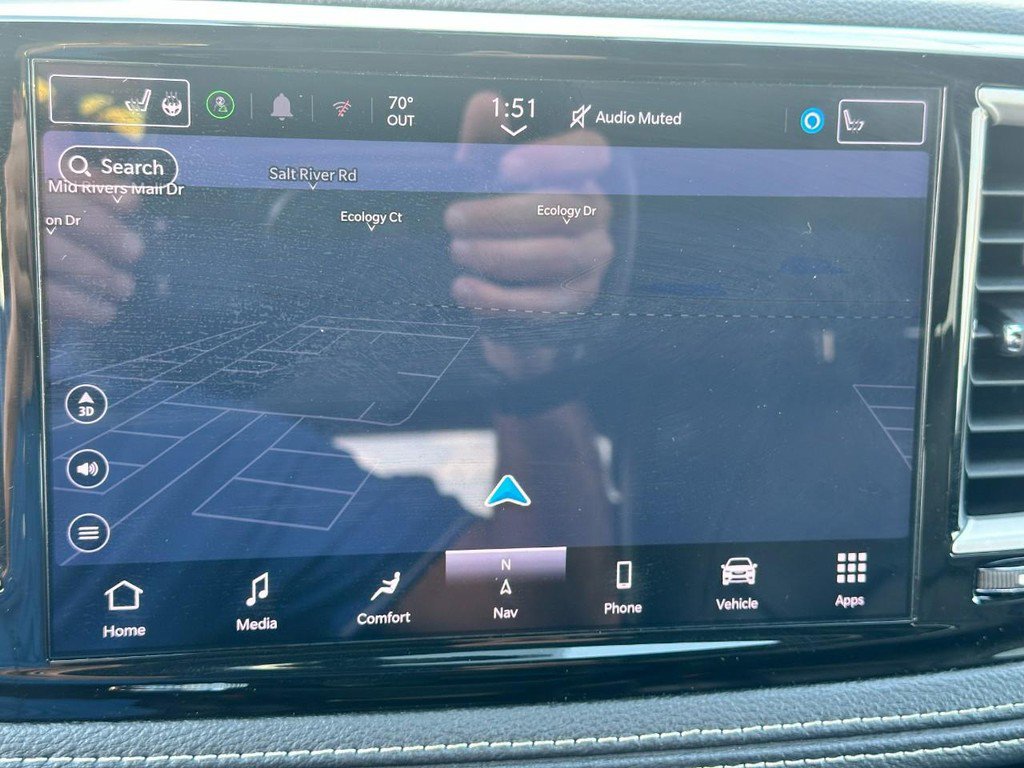 Used 2024 Chrysler Pacifica Limited image 23