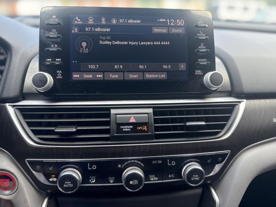 Used 2018 Honda Accord Touring image 28