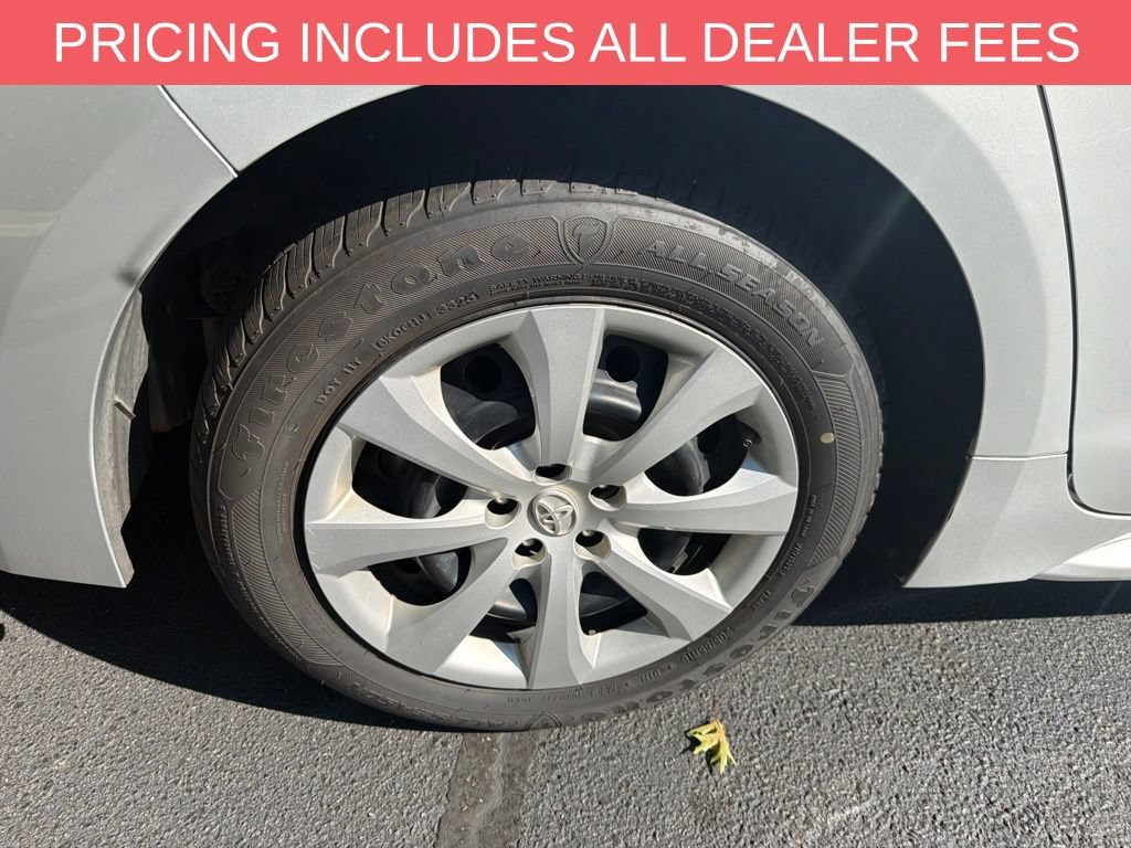 Used 2024 Toyota Corolla LE FWD image 7