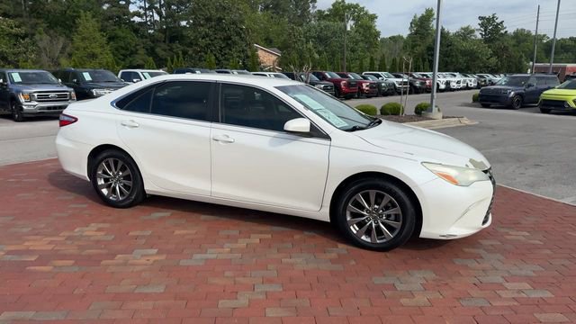 Used 2015 Toyota Camry XLE FWD image 4