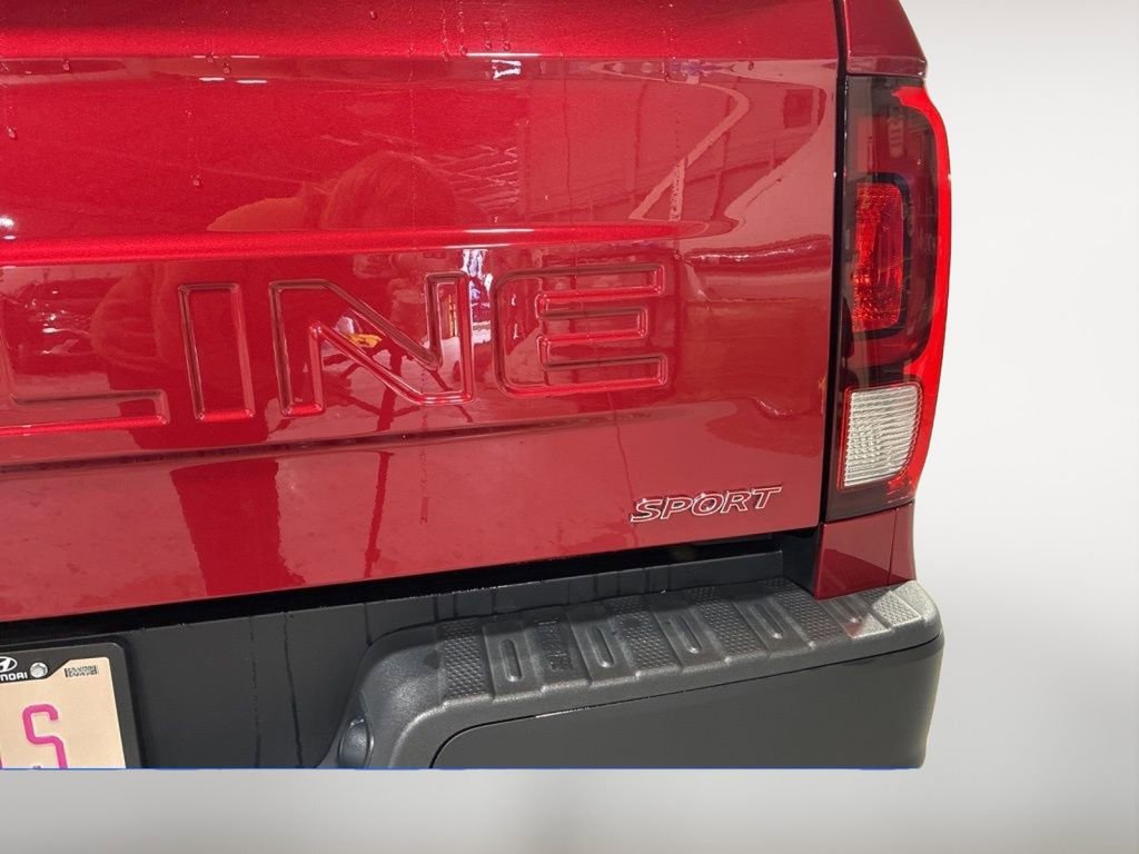 Used 2024 Honda Ridgeline Sport image 10