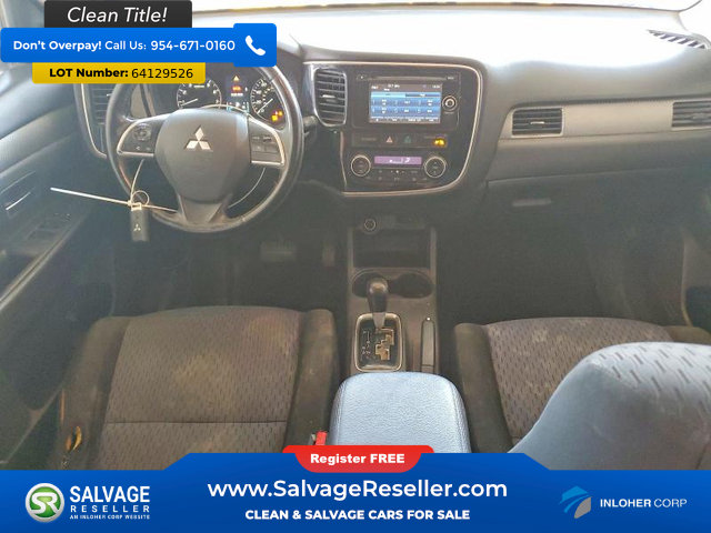 Used 2014 Mitsubishi Outlander SE FWD image 11