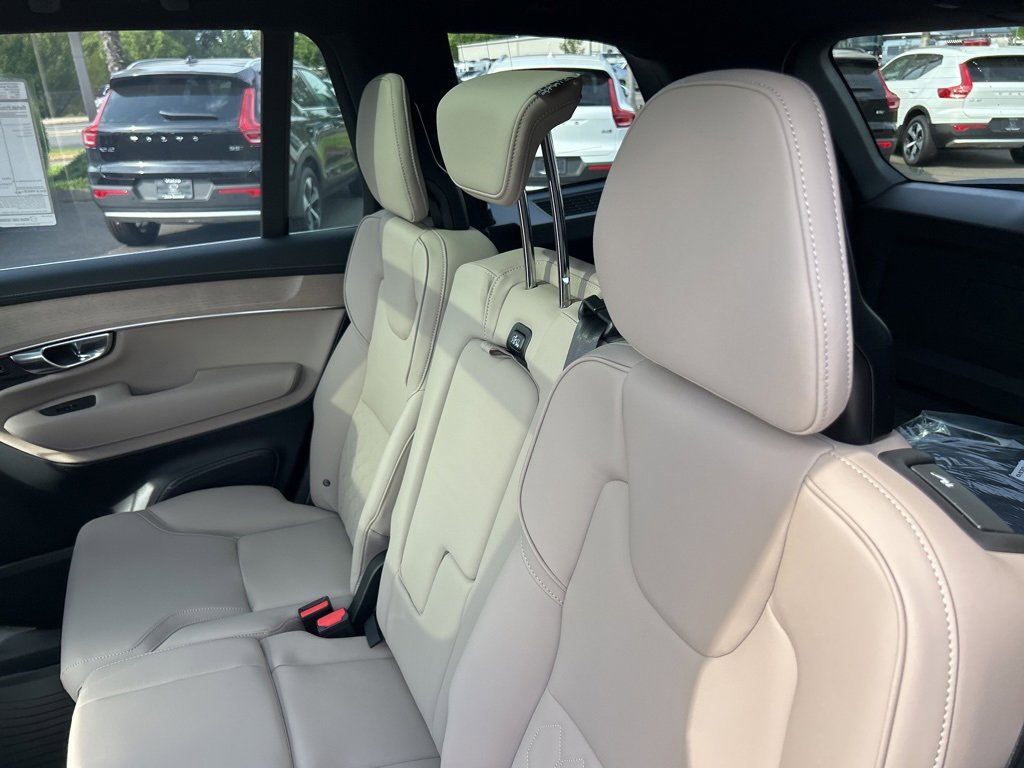 New 2026 Volvo XC90 B6 Plus w/ Protection Package Premier image 6
