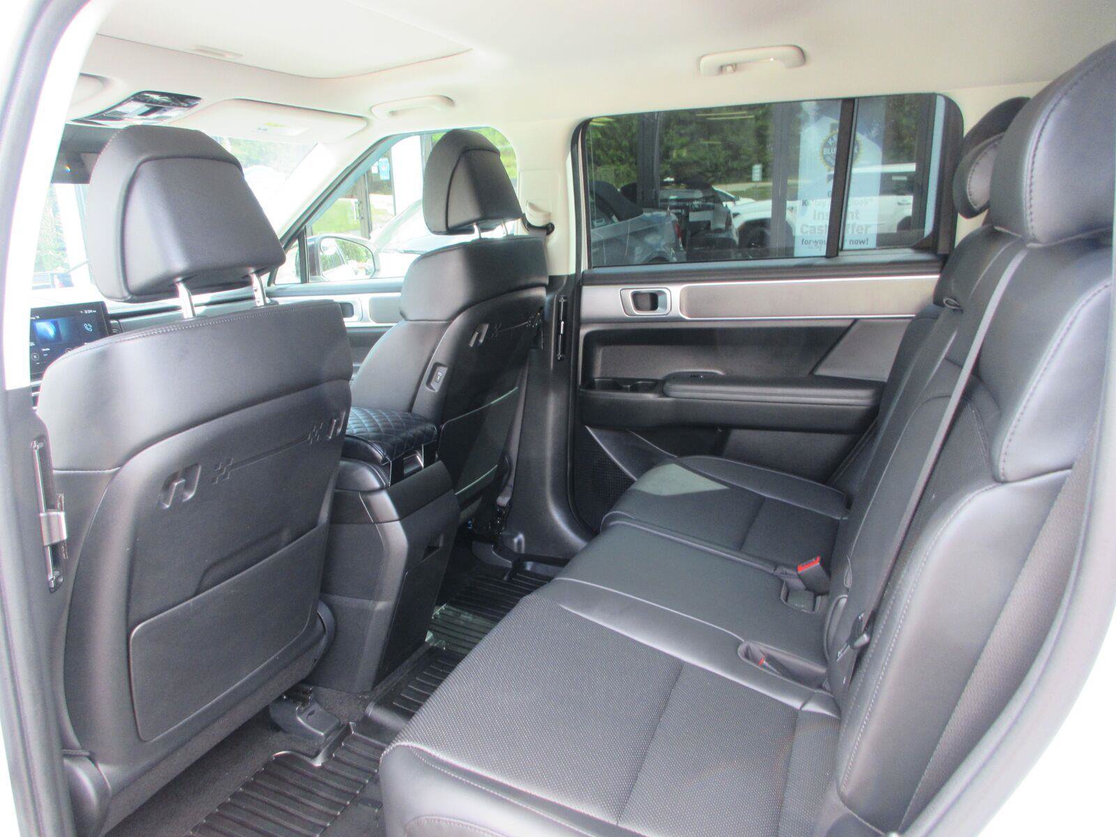 Used 2024 Hyundai Santa Fe XRT AWD/4WD image 13