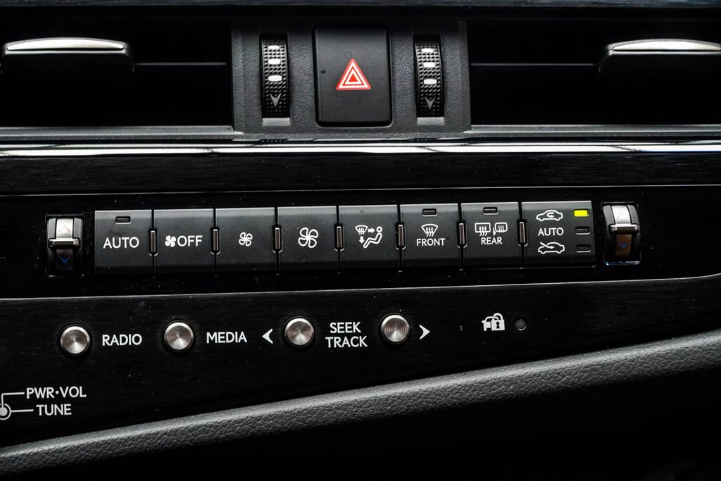 Used 2025 Lexus ES 350 w/ Premium Package FWD image 20