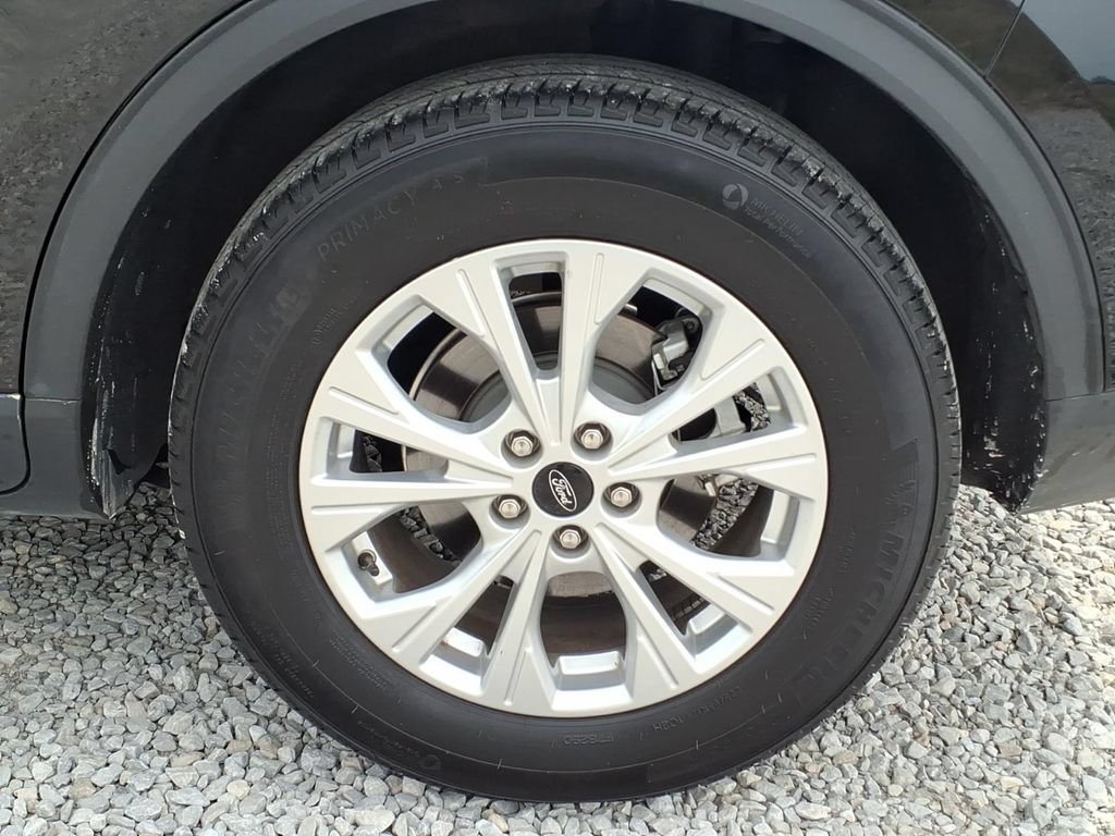Used 2025 Ford Escape Active FWD image 17