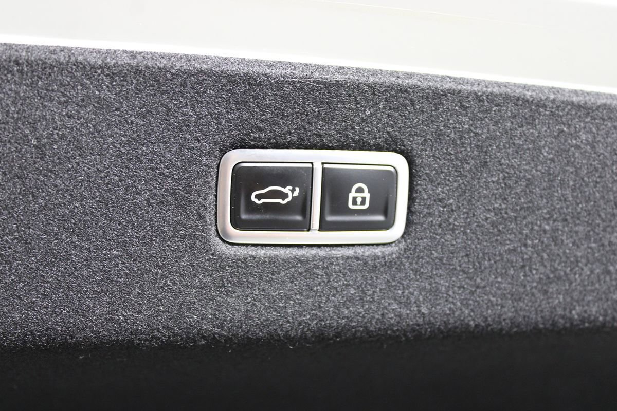 Used 2024 Hyundai Ioniq 6 SE image 25