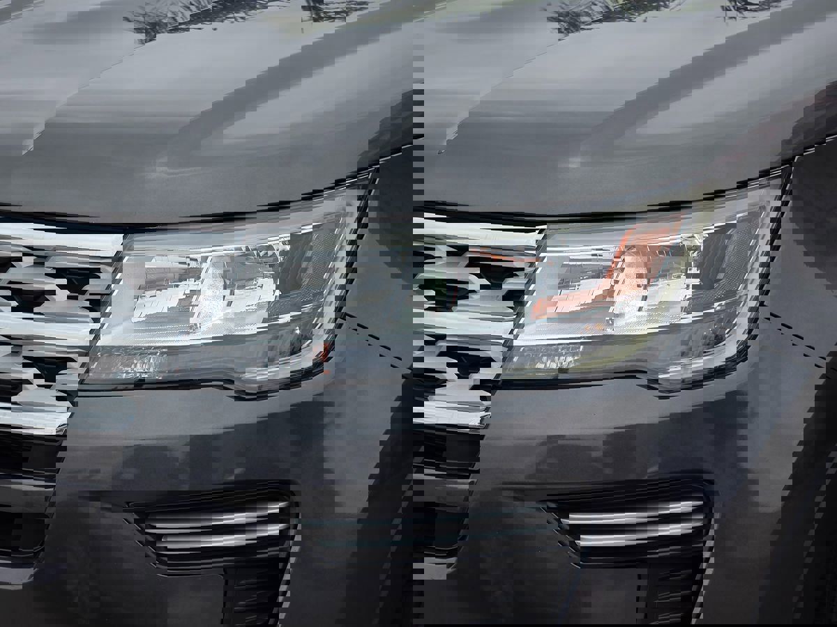 Used 2019 Ford Explorer XLT image 8