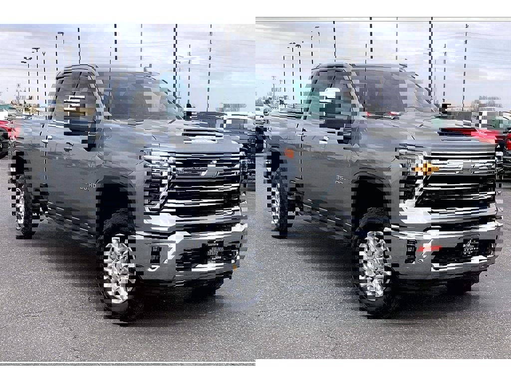 Used 2025 Chevrolet Silverado 3500 LTZ video 2
