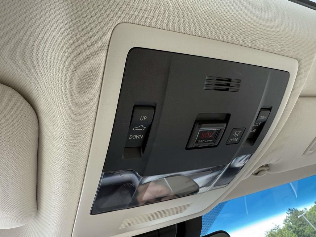 Used 2019 Lexus ES 300h FWD image 25