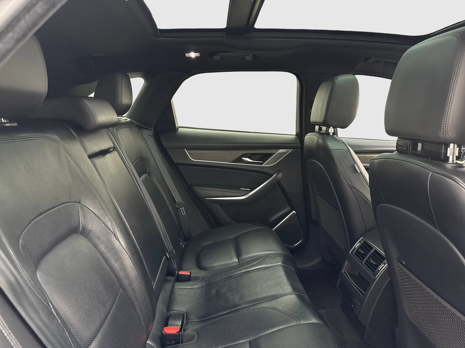 Used 2021 Jaguar F-PACE S AWD/4WD image 46