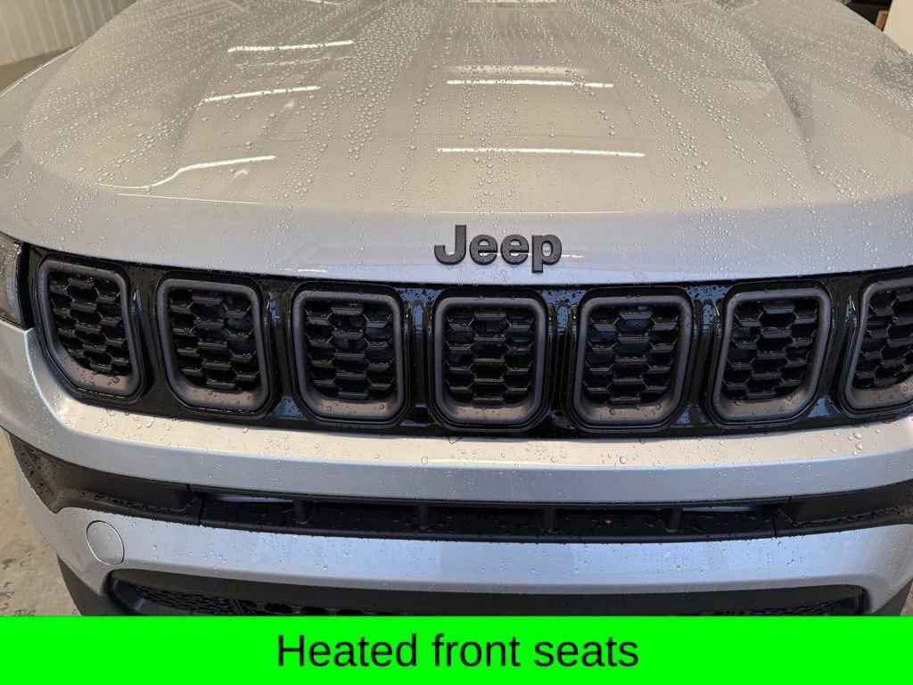 New 2026 Jeep Compass Latitude image 13