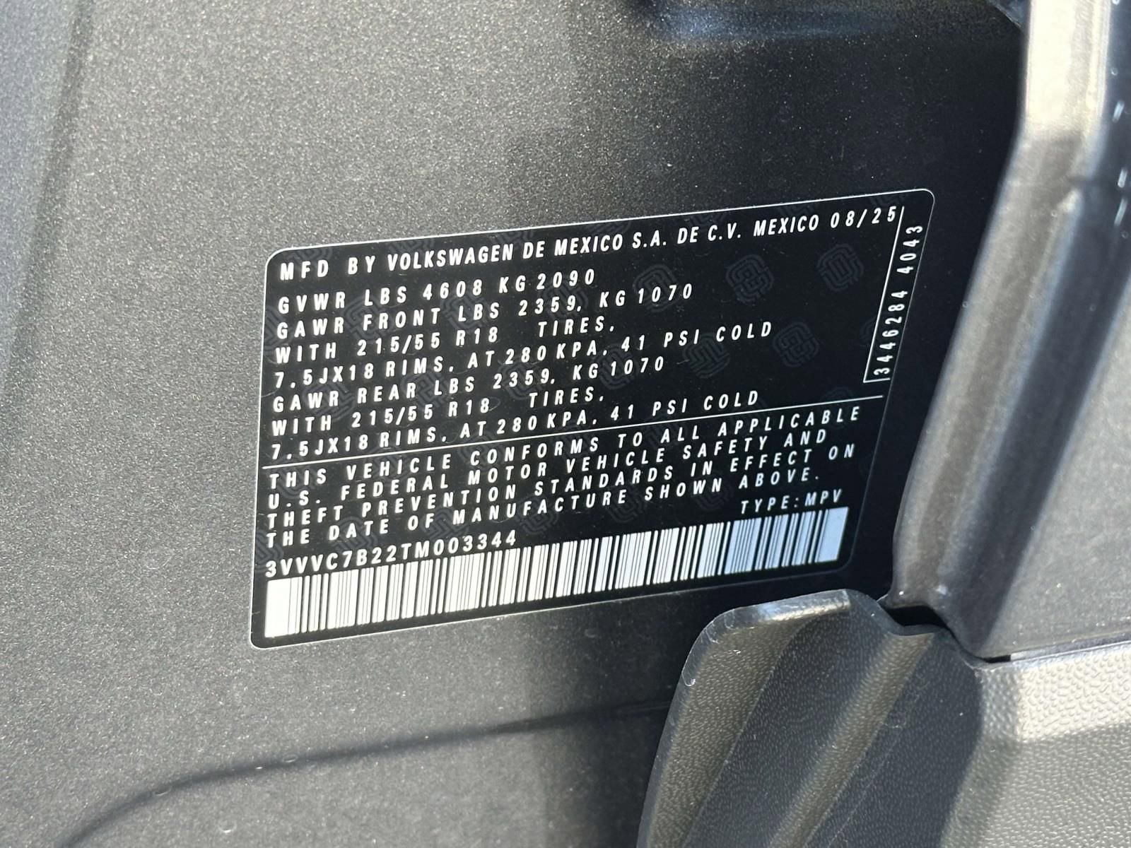 New 2026 Volkswagen Taos SE image 16