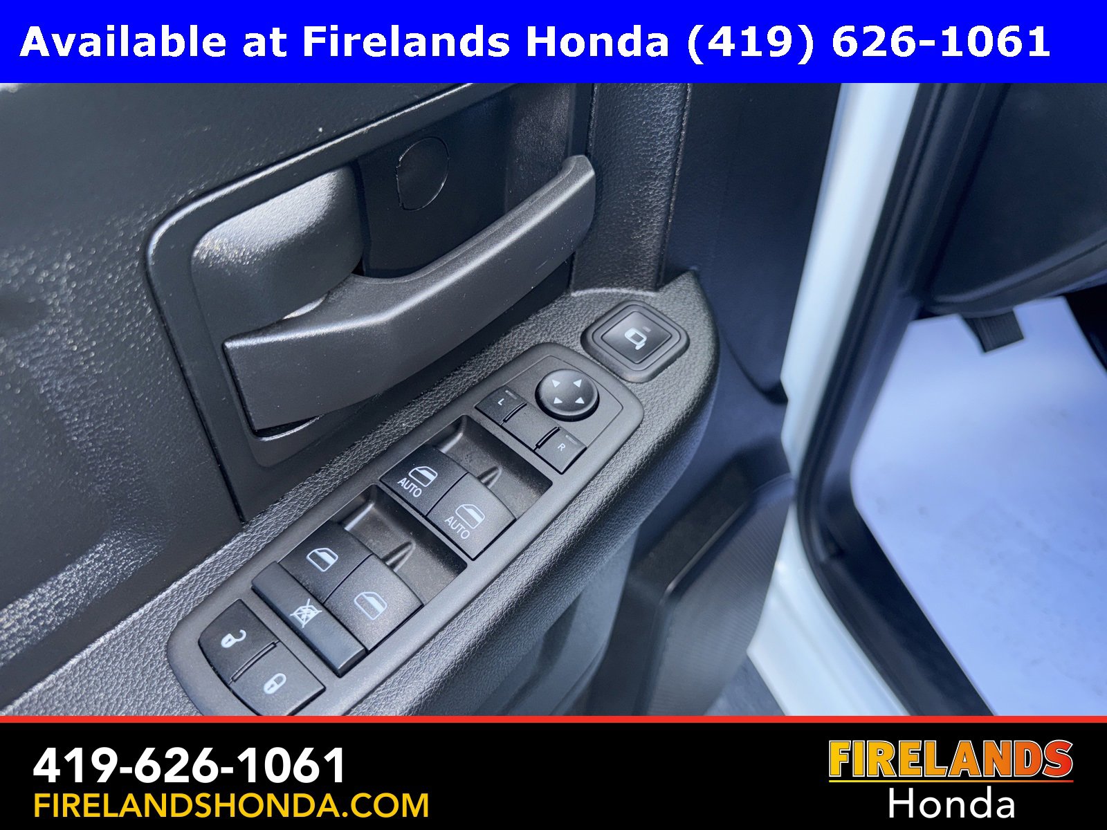 Used 2023 RAM 2500 Tradesman w/ Chrome Appearance Group image 12