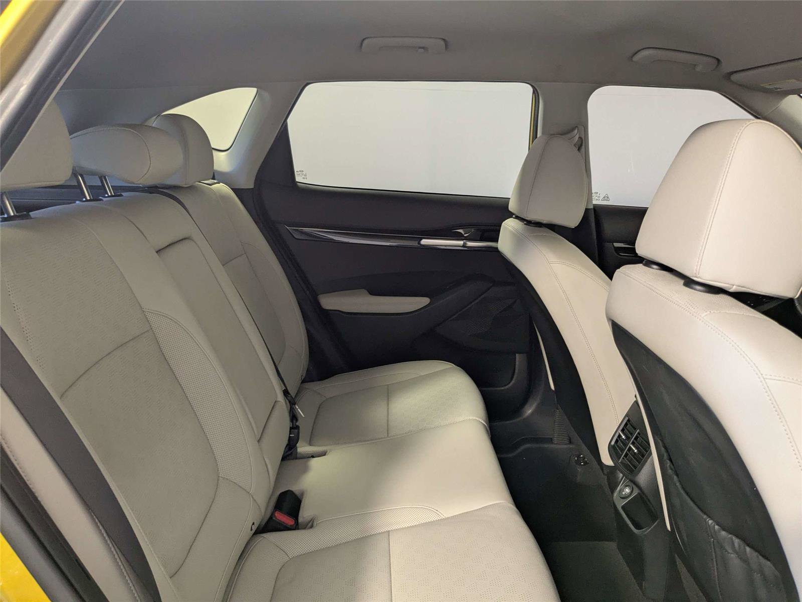 Used 2021 Kia Seltos SX image 29