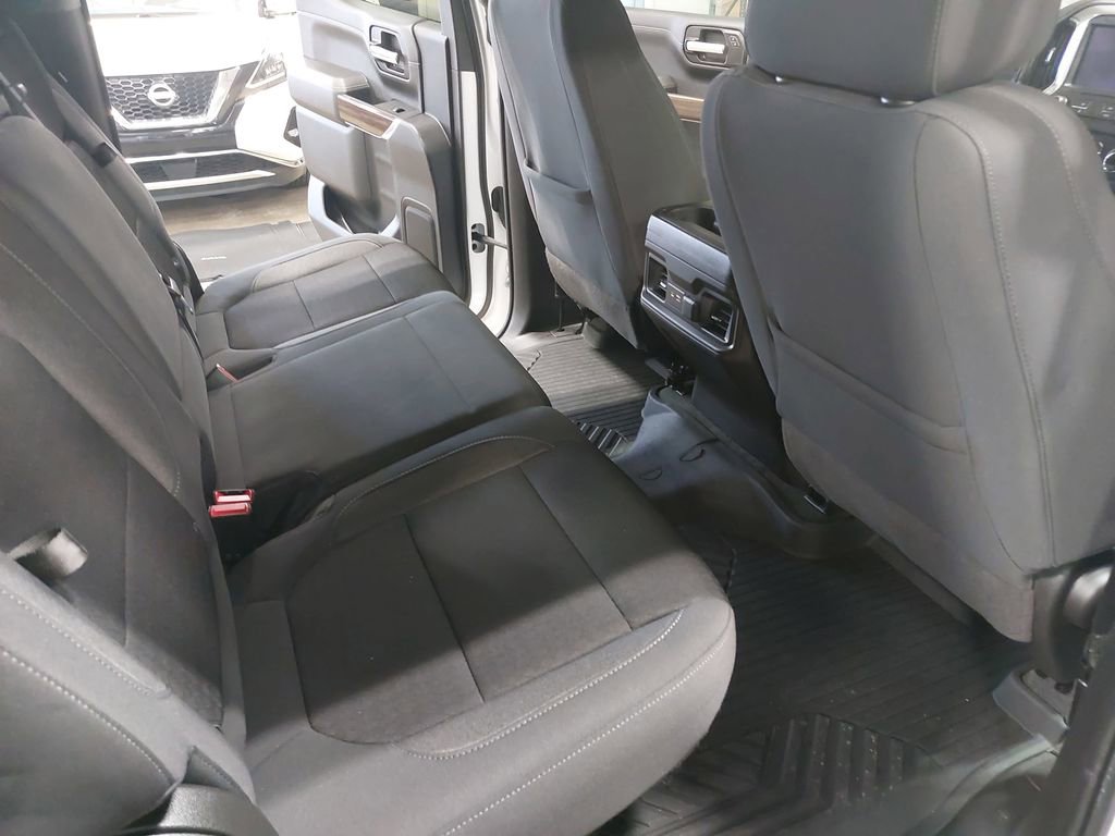 Used 2021 Chevrolet Silverado 1500 LT Trail Boss w/ Convenience Package II image 11