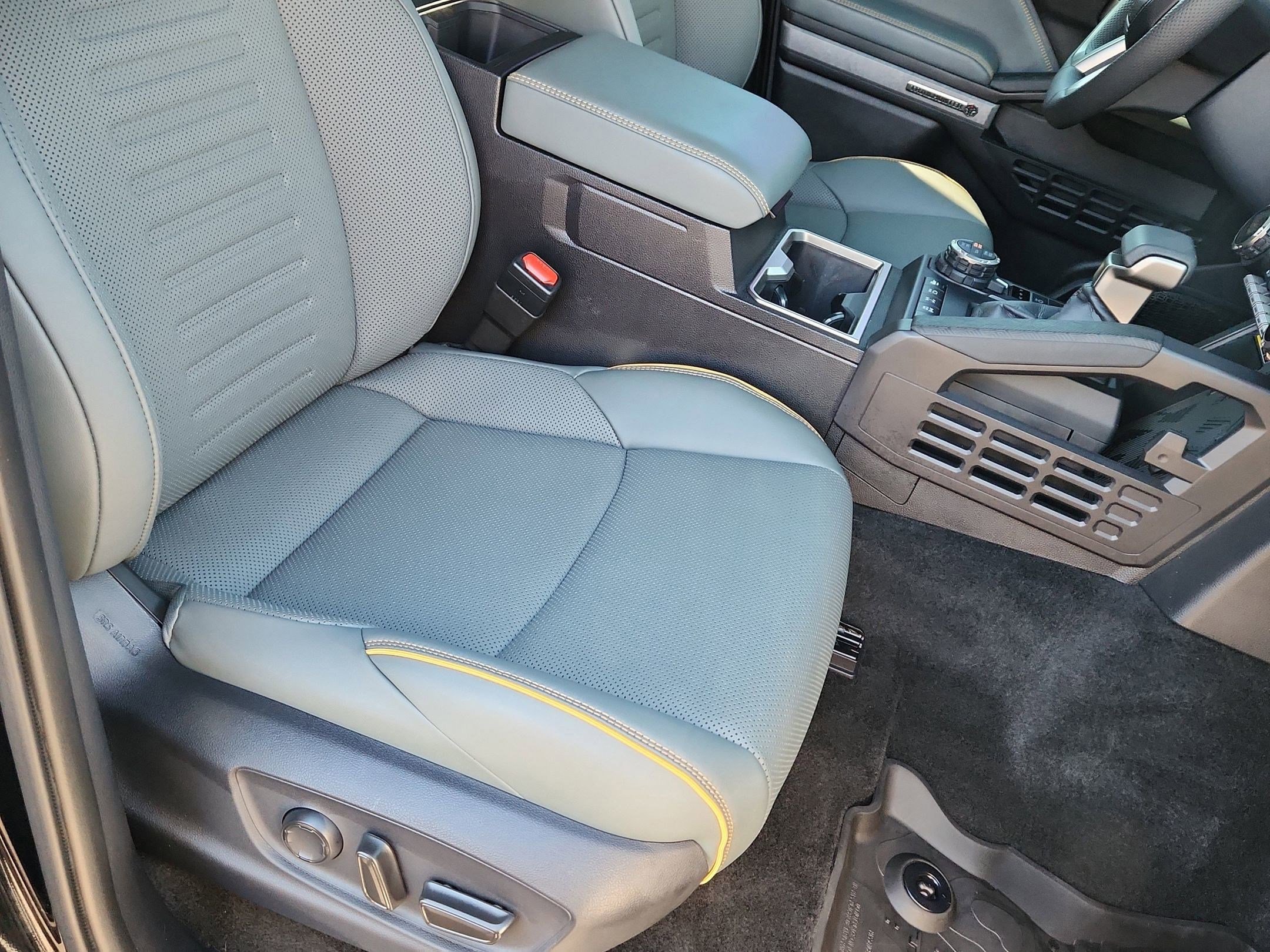 Used 2024 Toyota Tacoma 4x4 Double Cab Hybrid image 30