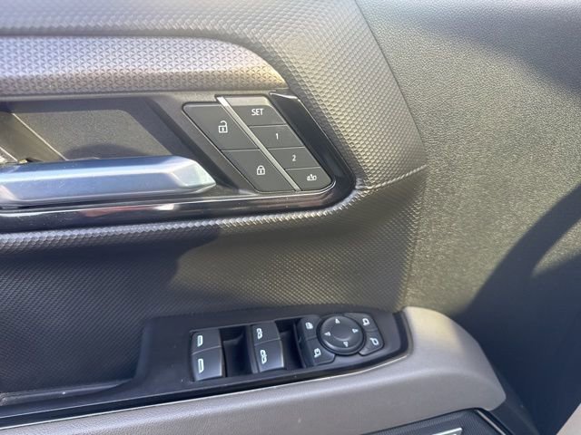 Used 2023 Chevrolet Silverado 1500 ZR2 w/ Technology Package image 28