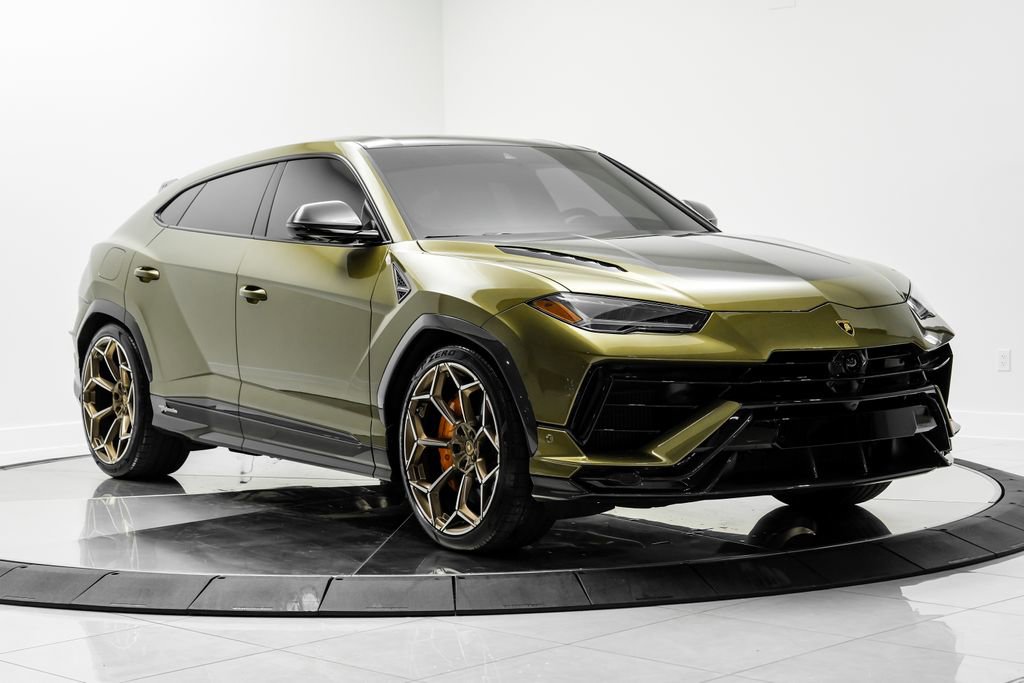 Used 2023 Lamborghini Urus Performante AWD/4WD image 3