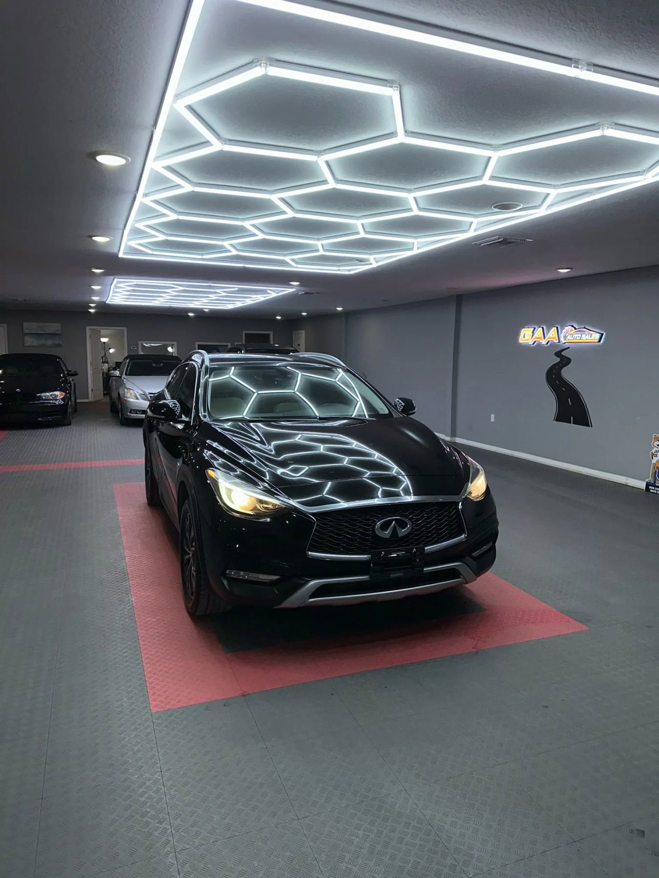 Used 2017 INFINITI QX30 Premium w/ Navigation Package