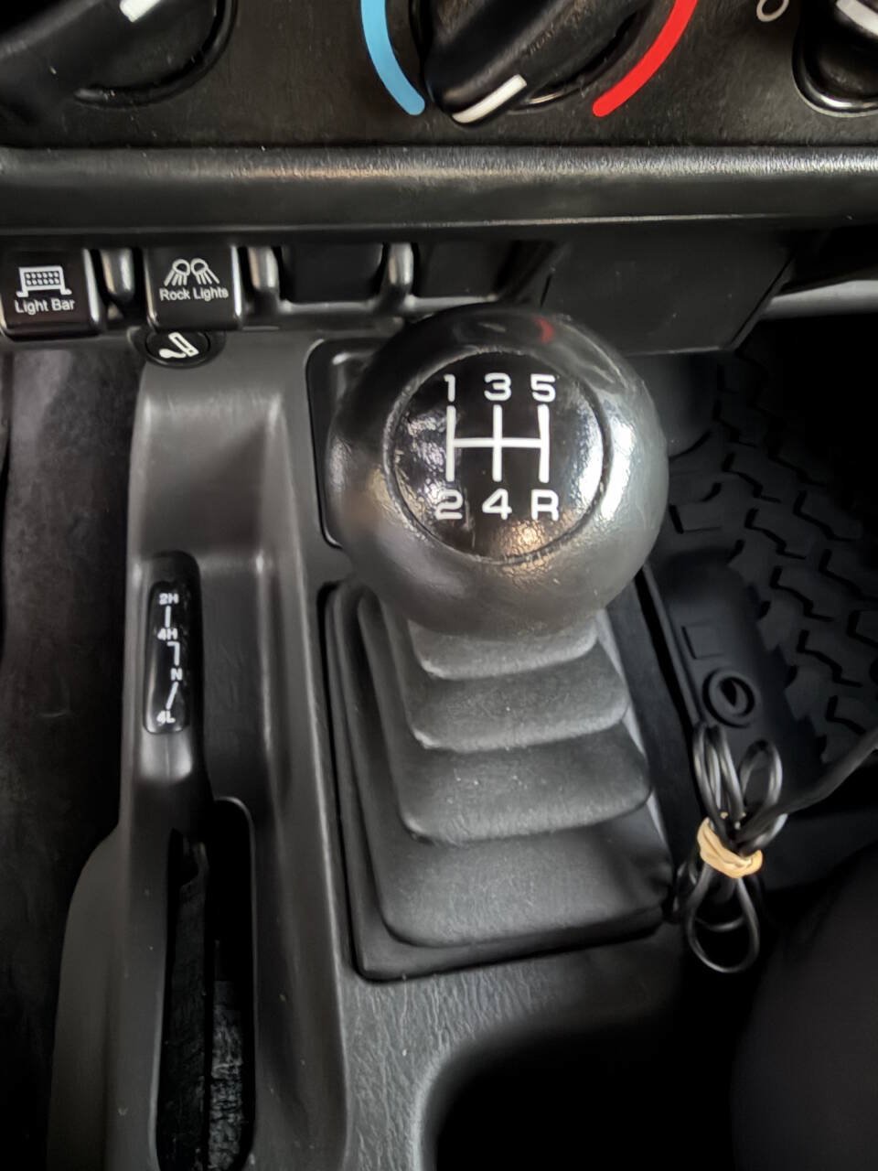 Used 2003 Jeep Wrangler X AWD/4WD image 33