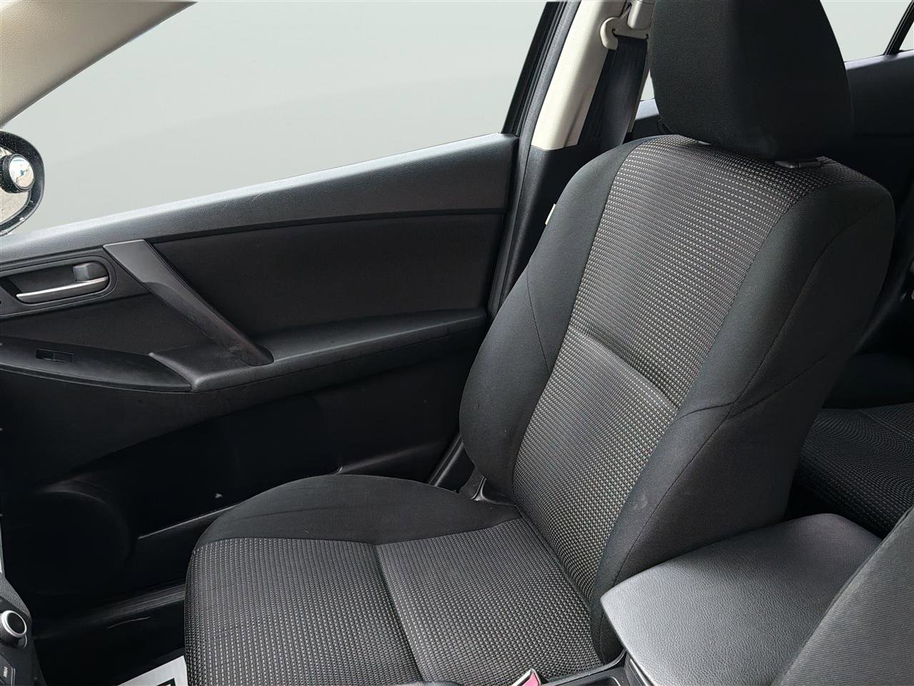 Used 2013 MAZDA MAZDA3 i SV w/ Convenience Pkg FWD image 13