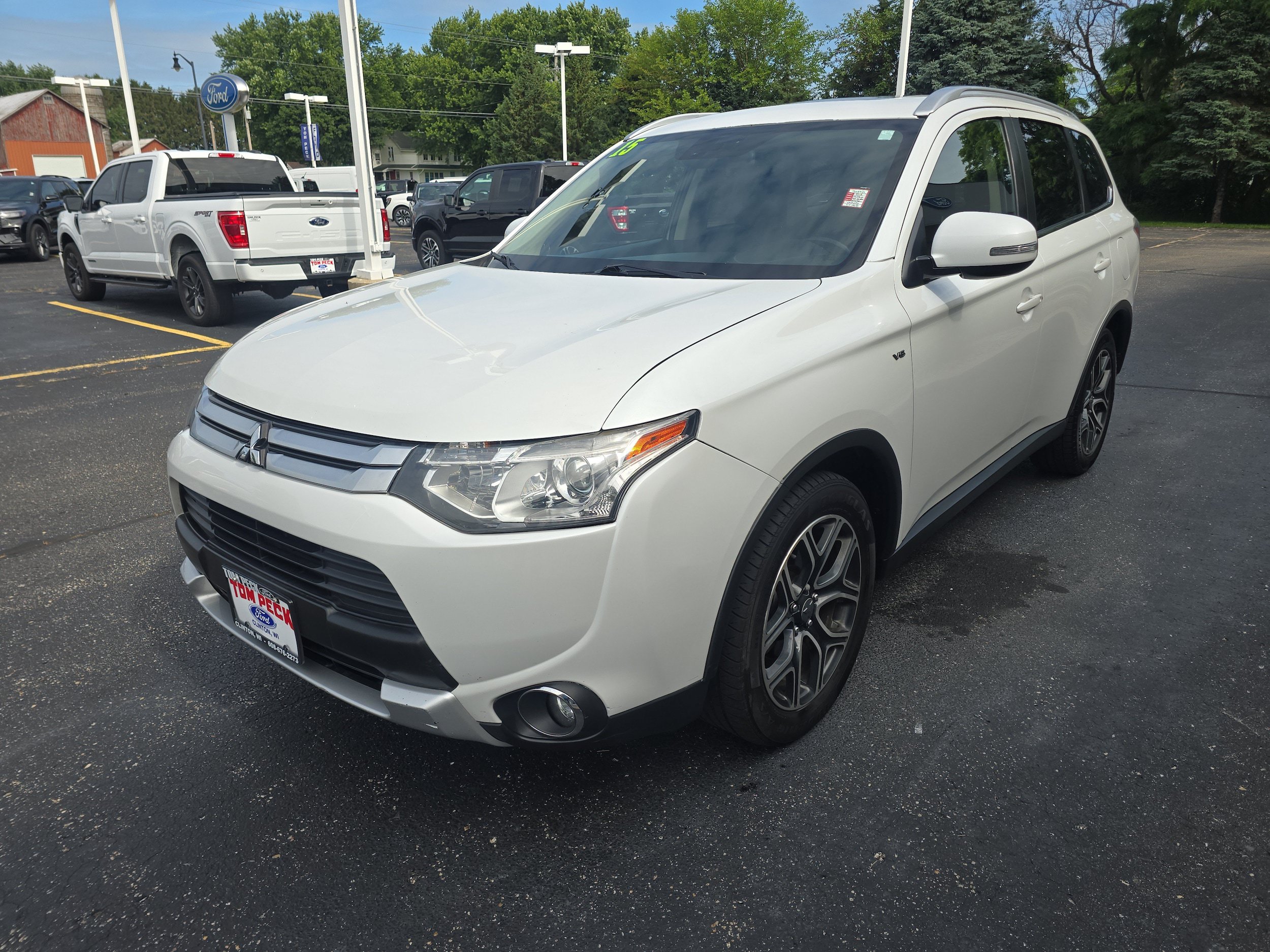 Used 2015 Mitsubishi Outlander GT AWD/4WD image 4