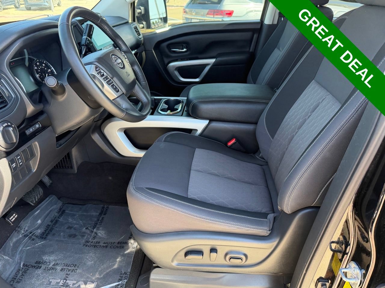 Used 2024 Nissan Titan SV w/ SV Convenience Package RWD image 30