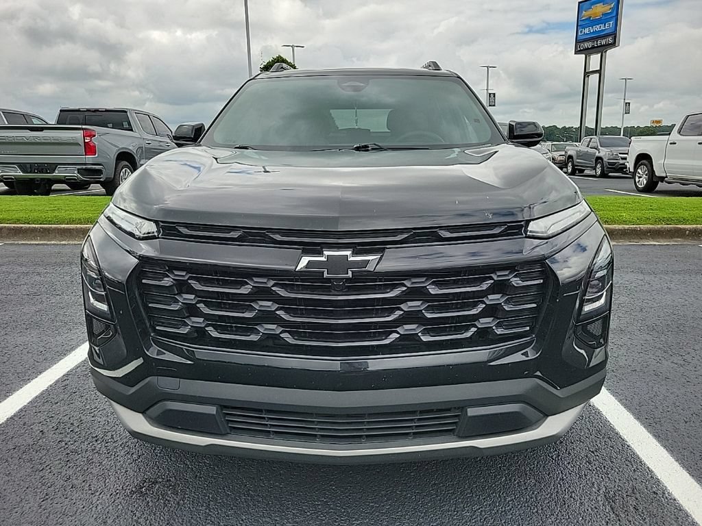 Used 2025 Chevrolet Equinox LT w/ Convenience Package II AWD/4WD image 2