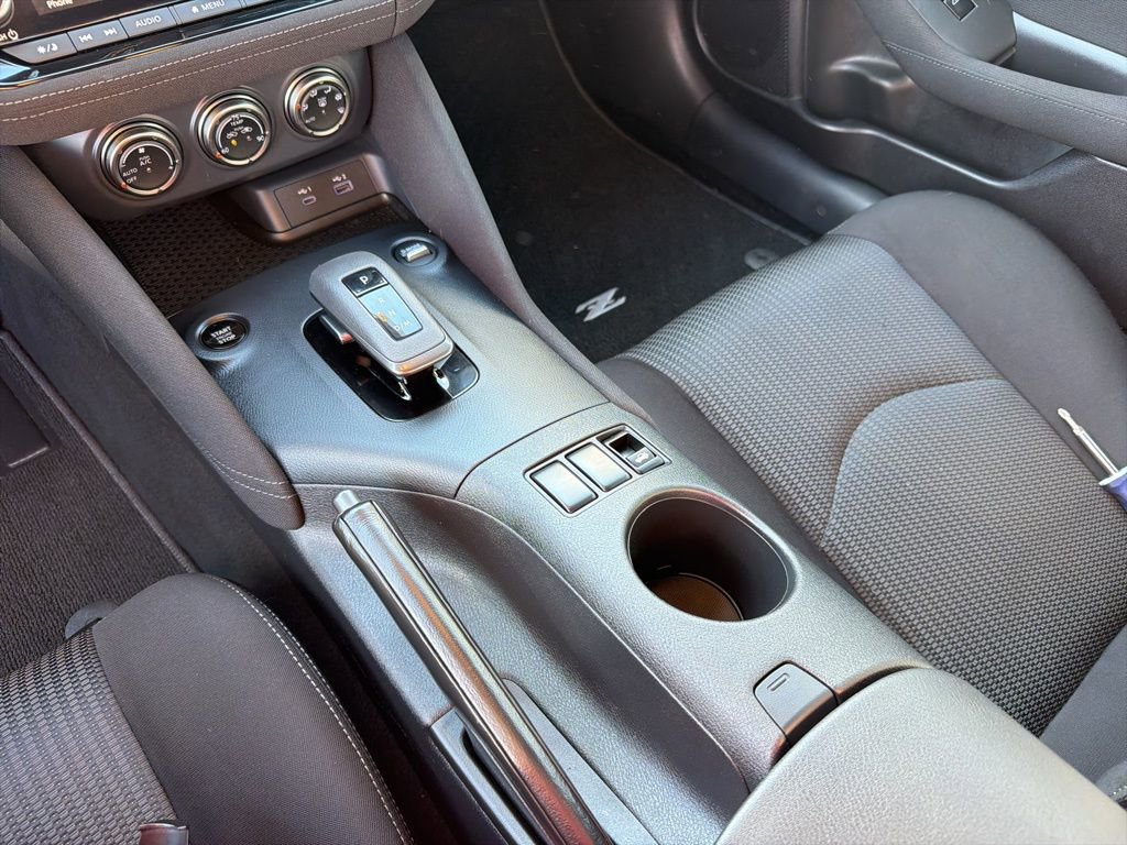 Used 2024 Nissan Z Sport w/ Floor Mat Package image 25