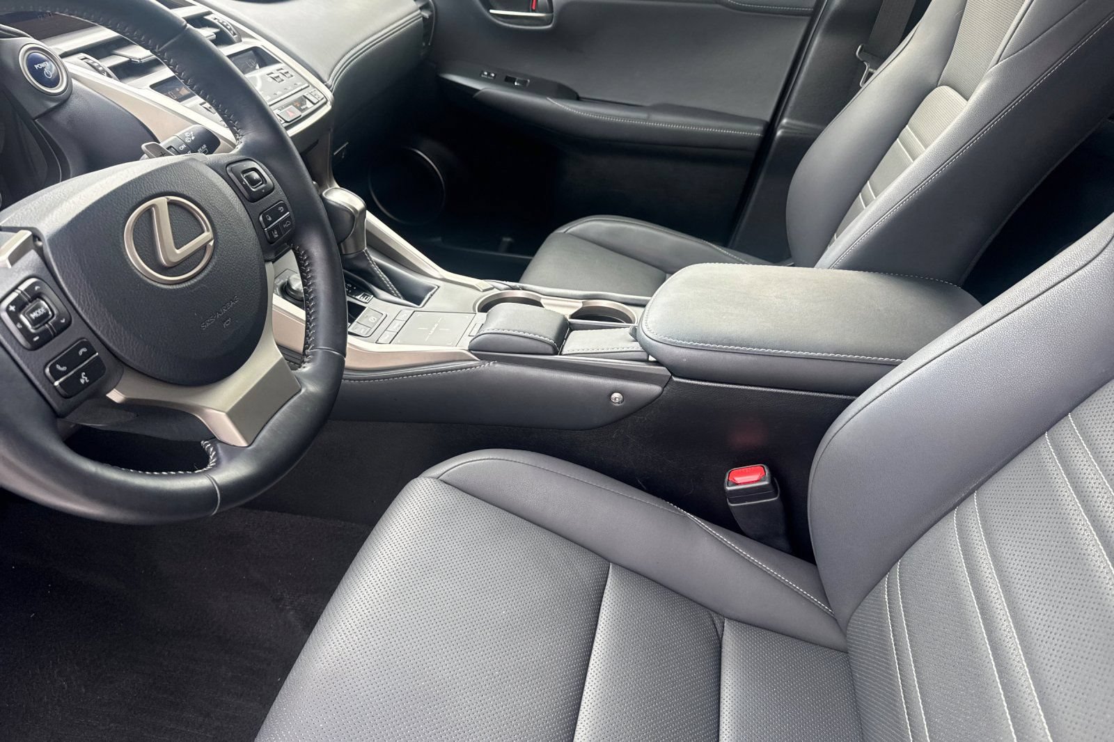 Used 2019 Lexus NX 300h AWD w/ Premium Package image 10