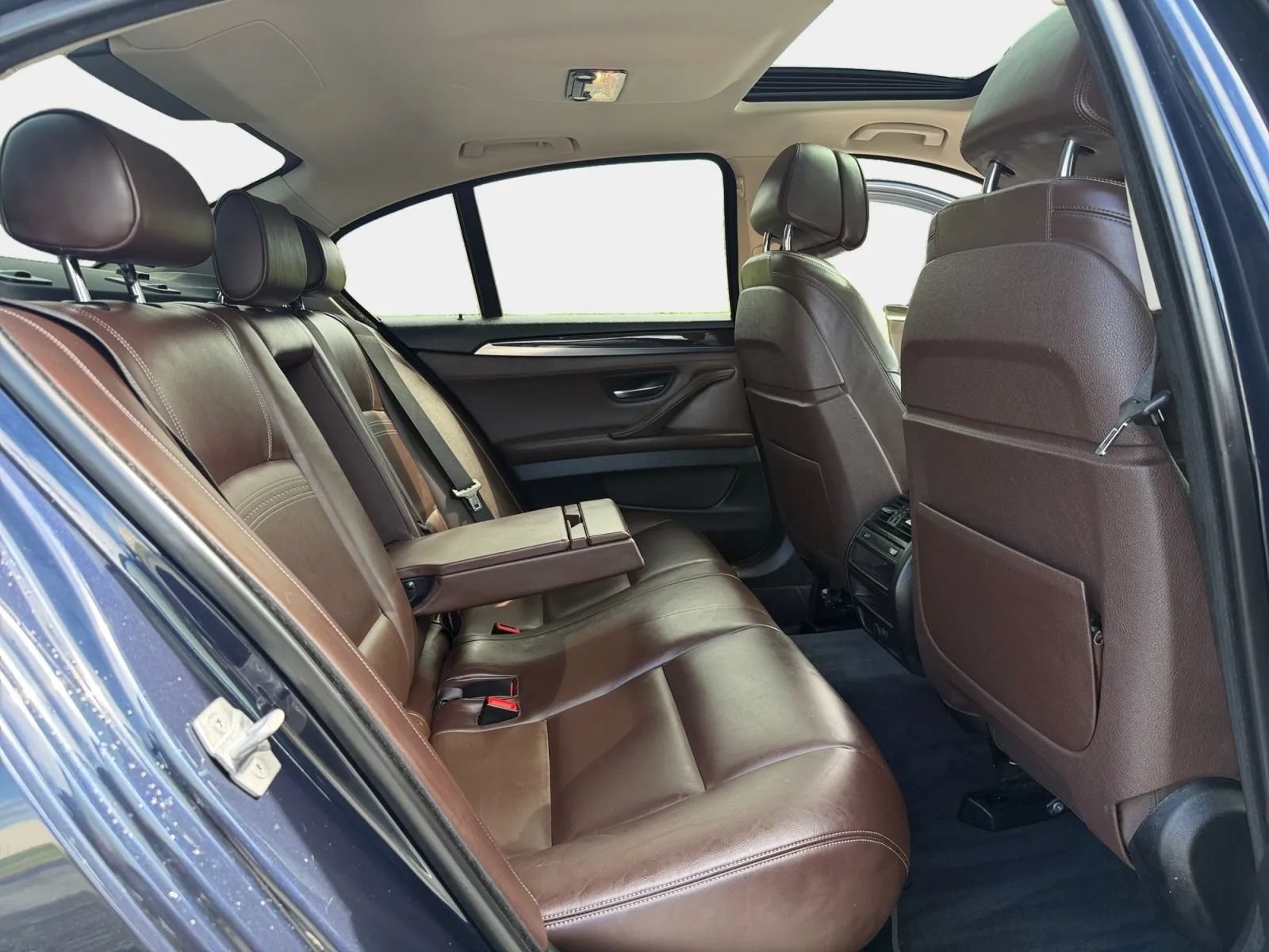 Used 2016 BMW 535i xDrive Sedan w/ Luxury Seating Package AWD/4WD image 11