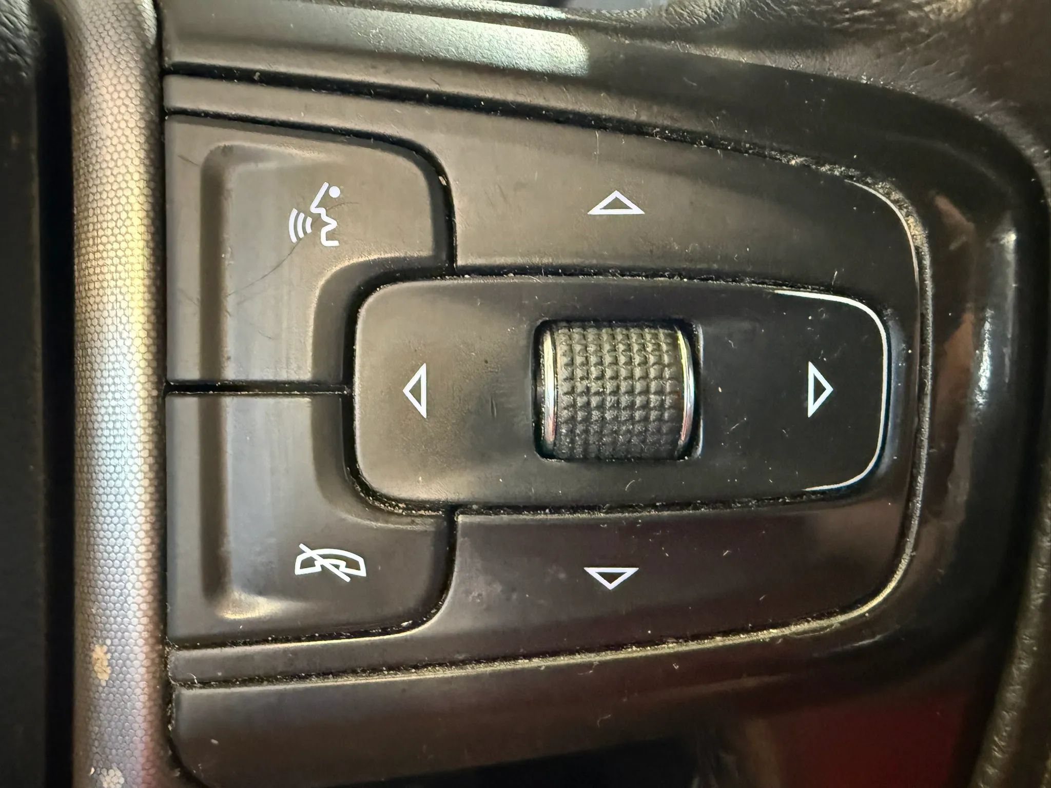 Used 2020 GMC Sierra 1500 Elevation w/ Elevation Value Package RWD image 16