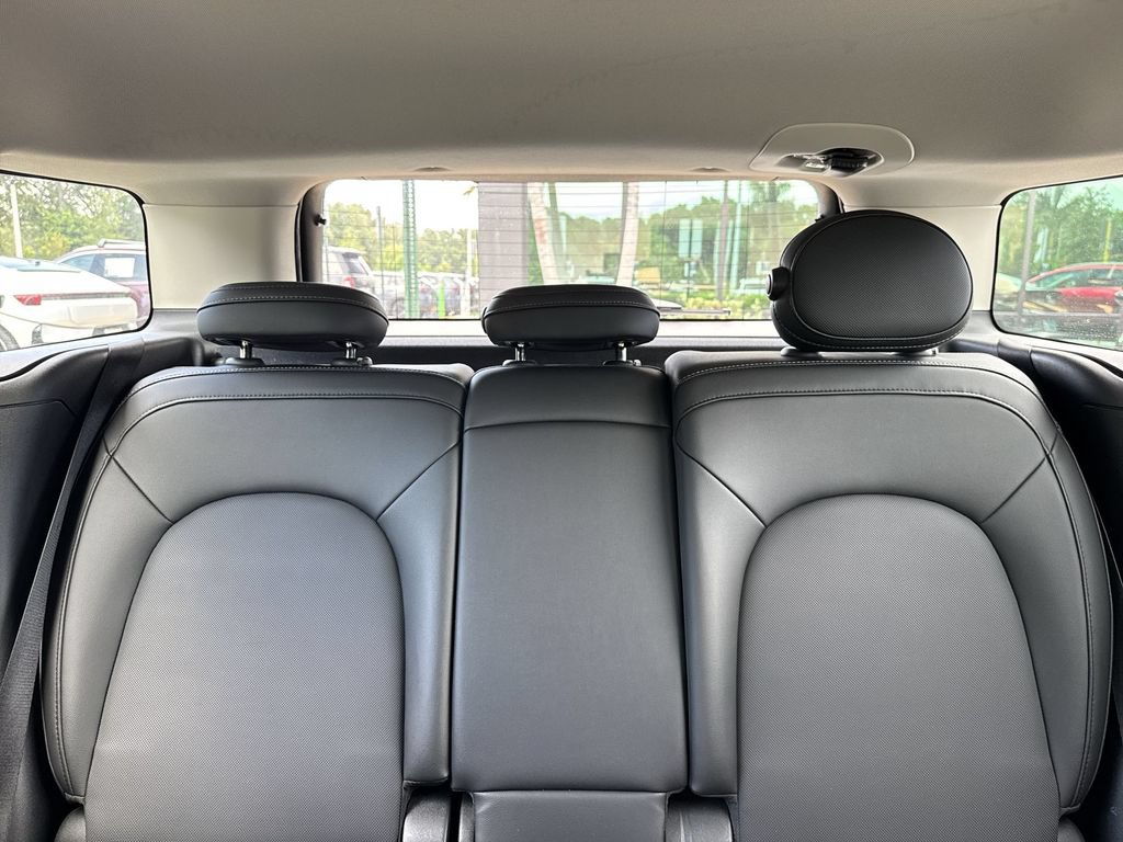 Used 2022 MINI Cooper Countryman S w/ Premium Package FWD image 18